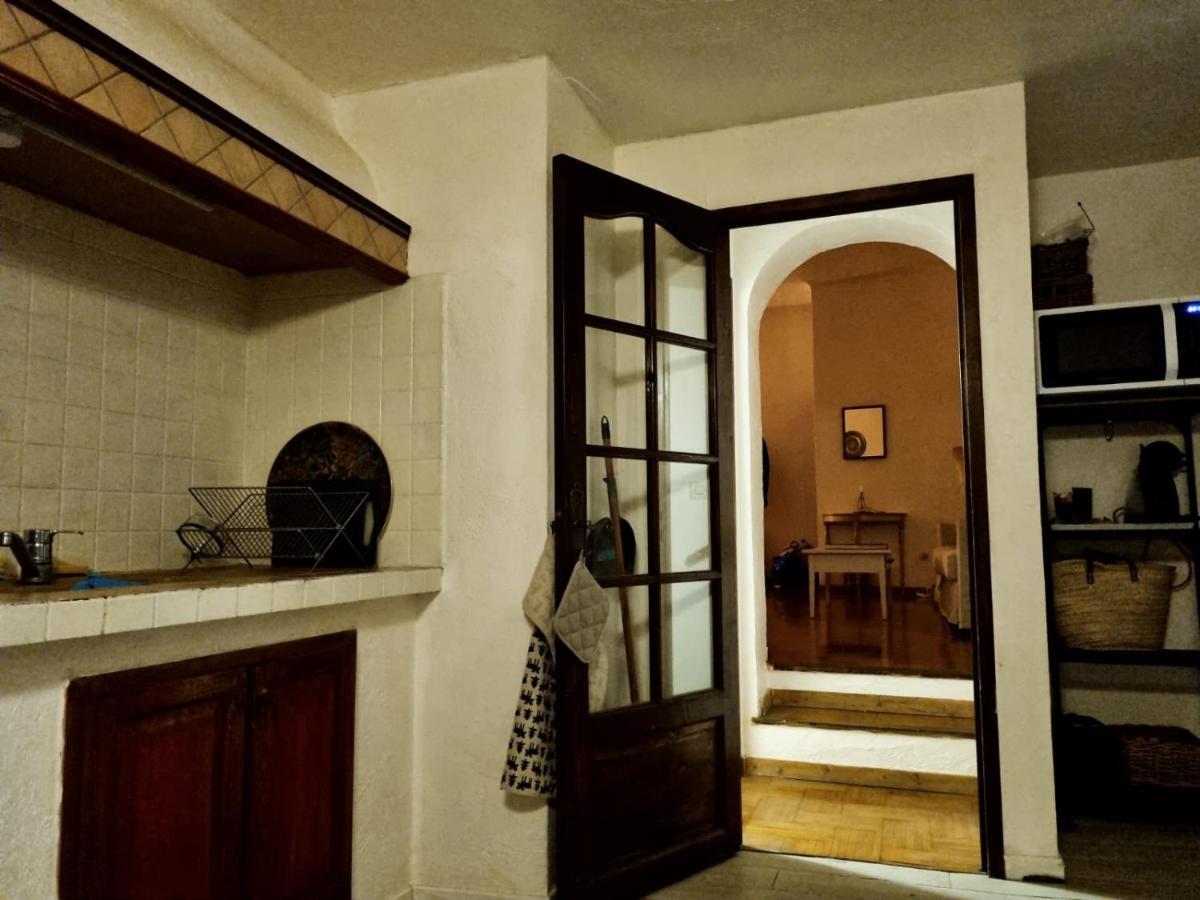 Apartment In The Heart Of Cotignac Εξωτερικό φωτογραφία